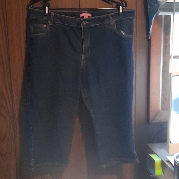 Woman Within | Jeans | Woman Within Stretch Petite Capris | Poshmark